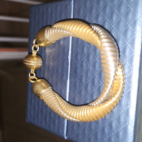 Sterling silver and brass entwined two toned metal bracelet size small - Picture 4 of 7